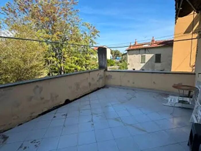 Appartamento trilocale in vendita in Via dei Pescatori, Bordighera