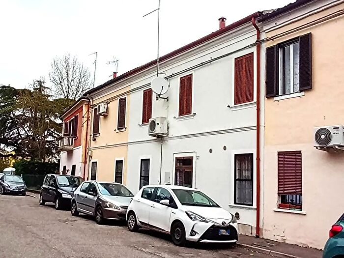 Casa trilocale in vendita in Via Alessandro Volta, Copparo