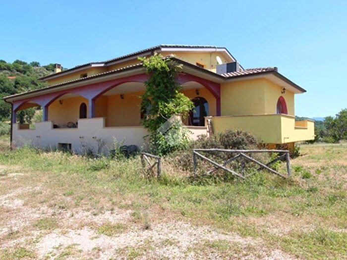 Casa con 5 locali in affitto in Via Contra, Poggio Nativo
