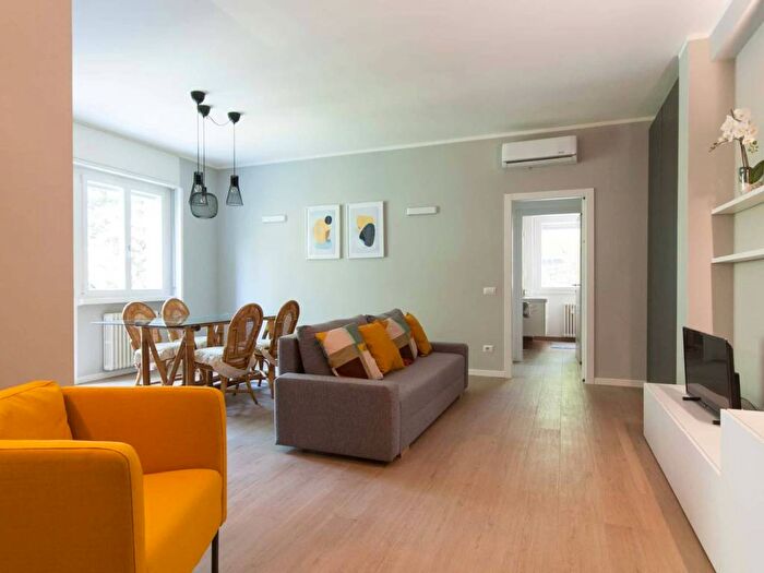 Appartamento bilocale in affitto in Via Andrea Solari, Solari, Milano