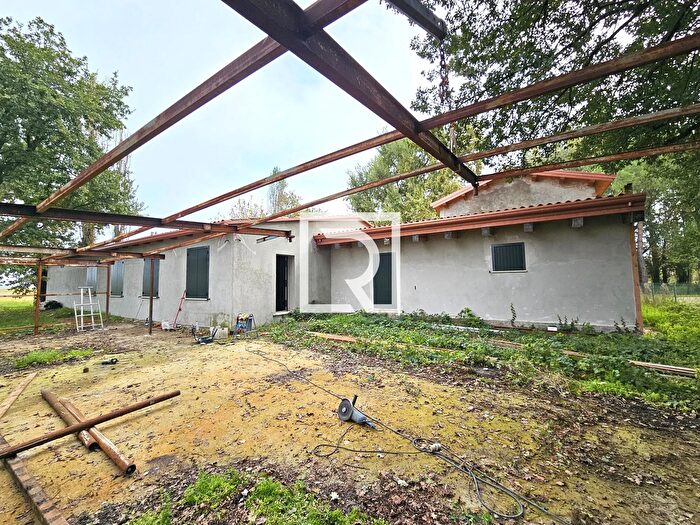 Casa con 5 locali in vendita in Budria Ravenna, Ravenna