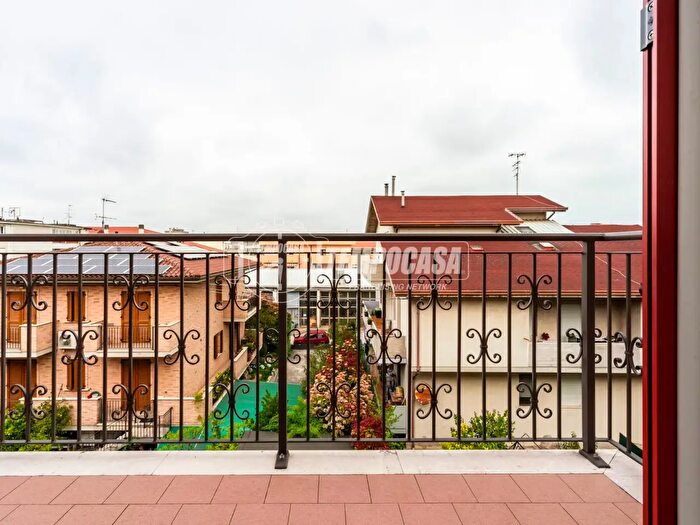 Appartamento trilocale in vendita in Via Adua, Civitanova Marche