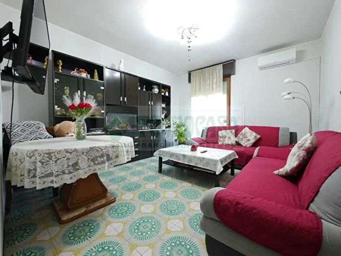 Appartamento trilocale in vendita in Pumenengo