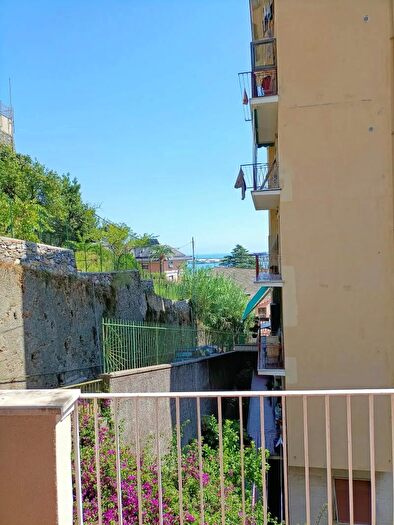 Appartamento con 10 locali in vendita in Salita Monte Oliveto, Genova