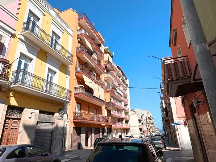 Appartamento bilocale in vendita in Via Ruggiero Scommegna, Barletta