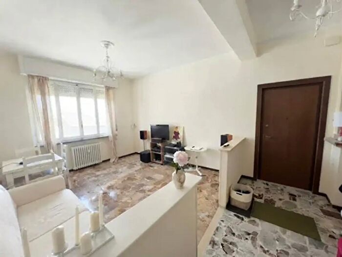 Appartamento trilocale in vendita in Via Alberto Franchetti, Parma