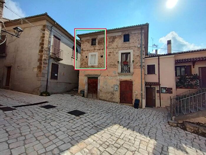 Appartamento trilocale in vendita in Vico PellegriniColle San Magno, Colle San Magno