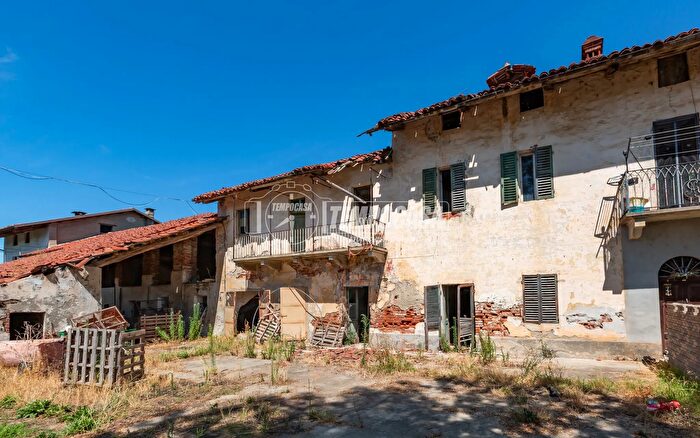 Casa in vendita in Via della Giusiana, Fossano