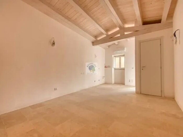 Appartamento monolocale in vendita in Via dei Candelai, Siracusa