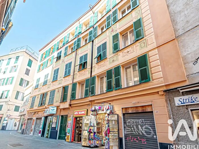 Appartamento con 5 locali in affitto in Via San Vincenzo, Genova