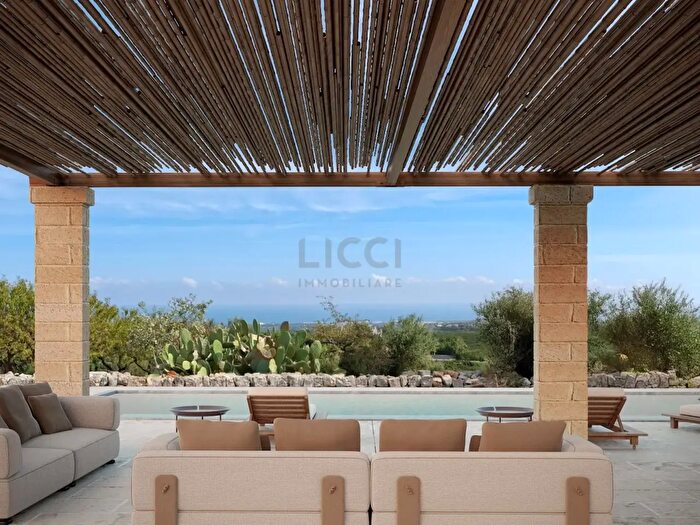 Casa con 10 locali in vendita in Contrada Petrarolo, Monopoli