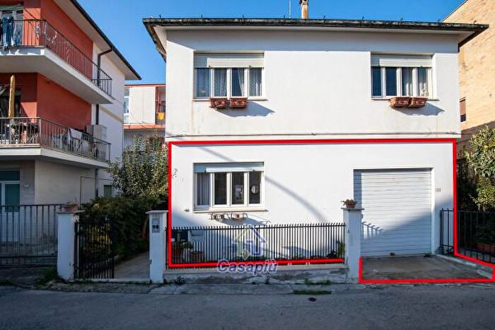 Appartamento trilocale in vendita in Via Leon Battista Alberti, Porto San Giorgio