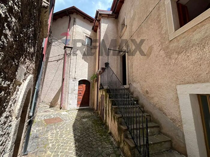Casa trilocale in vendita in Via Sannita, Villetta Barrea