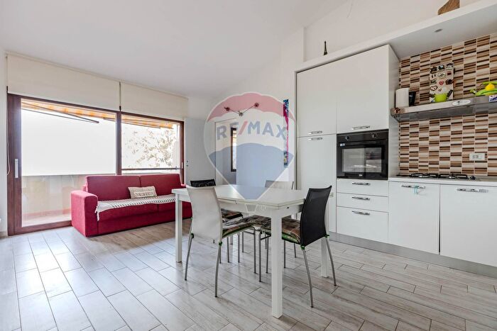 Appartamento bilocale in vendita in Via Mercurio, Quartu SantElena