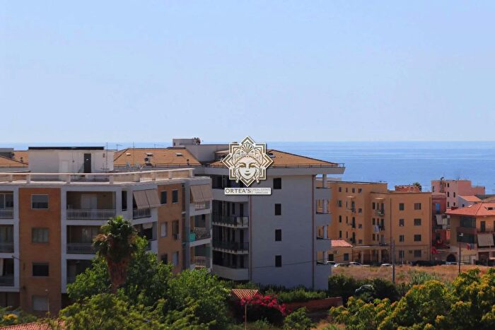 Appartamento quadrilocale in vendita in Via Torino Snc, Siracusa