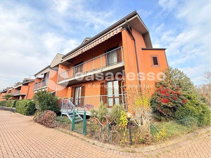 Appartamento con 7 locali in vendita in Via Mazze B, Chivasso