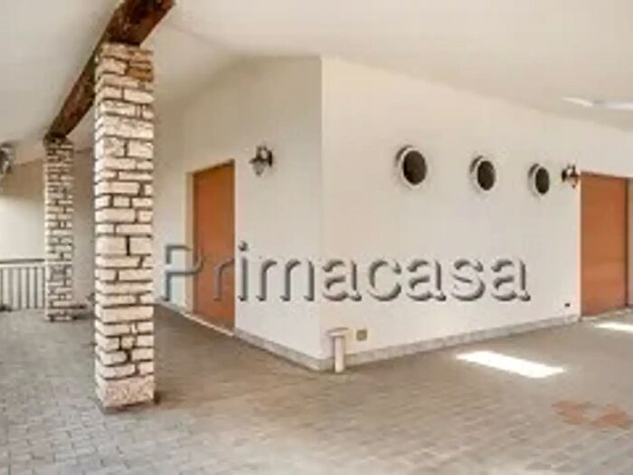 Casa con 6 locali in vendita in Via Colli Berici, Colognola Ai Colli
