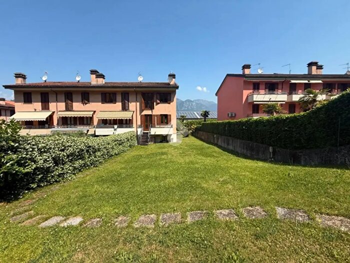 Casa quadrilocale in vendita in Via Madonnina, Pisogne