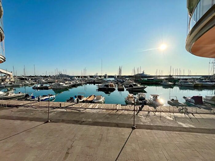 Appartamento monolocale in affitto in Piazzale John Fitzgerald Kennedy m, Genova