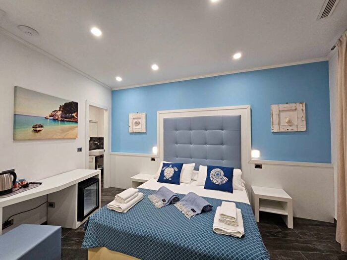 Appartamento quadrilocale in affitto in via william burgo, Centro, Moneglia