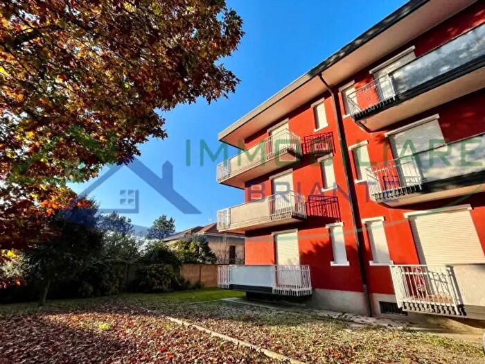 Appartamento trilocale in vendita in Via Asolo, Fagnano Olona
