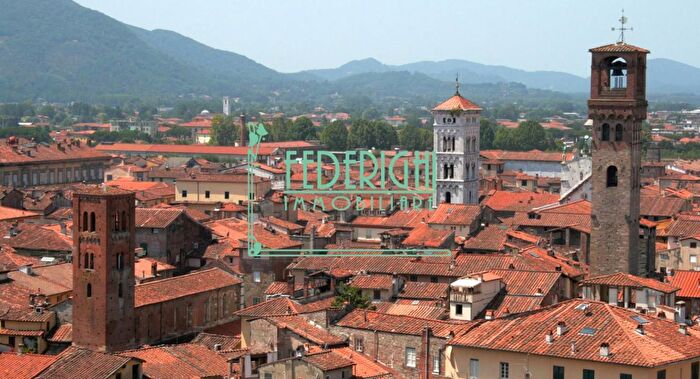 Appartamento quadrilocale in vendita in Lucca