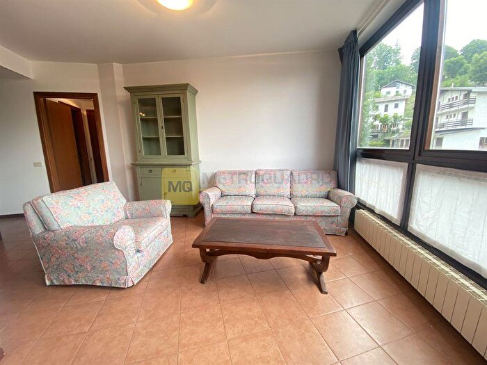 Appartamento bilocale in vendita in Piazzale delle Miniere, Abbadia Lariana