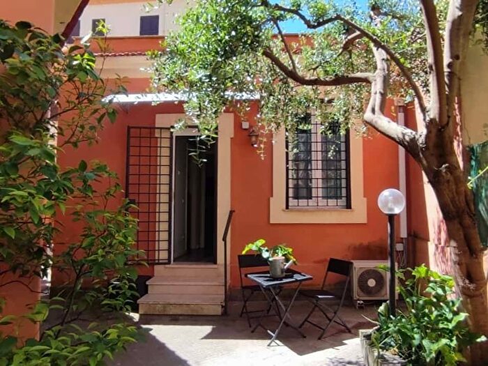 Appartamento bilocale in affitto in Via Claudio, Ostia Levante, Roma