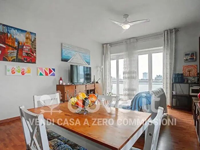 Appartamento trilocale in vendita in Piazzale Guglielmo Marconi a, Vimercate