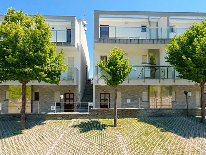 Appartamento trilocale in vendita in Località Valle Caterina, Torino Di Sangro