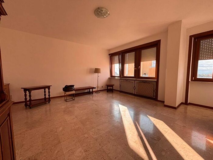 Appartamento trilocale in affitto in Piazzetta Ottoboni, Centro Storico, Pordenone