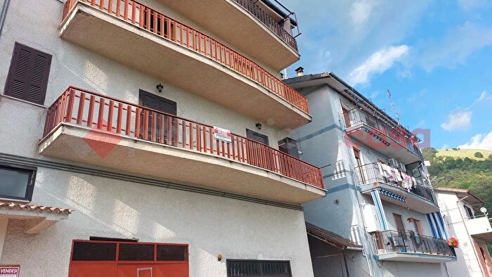 Appartamento quadrilocale in vendita in Via Madonna delle Rose Snc, Piglio