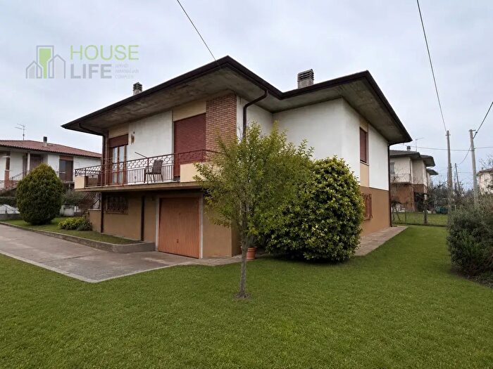 Casa con 5 locali in vendita in Via Verdi, Lugo Di Vicenza