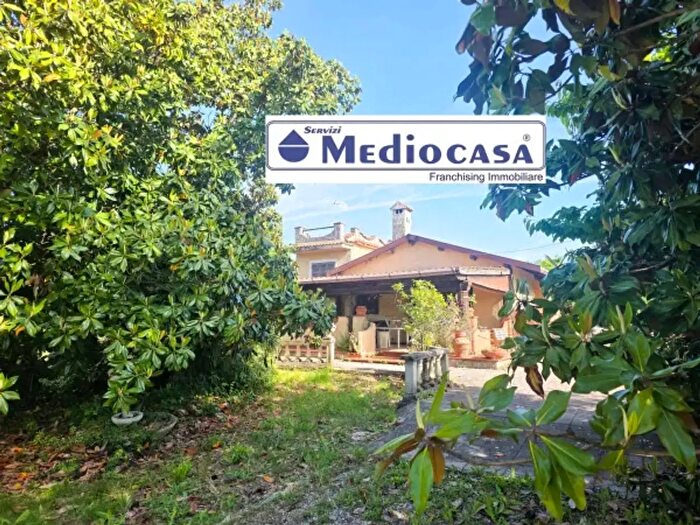 Casa trilocale in vendita in Via di Cori, Lariano