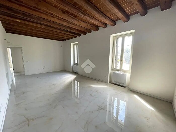 Appartamento quadrilocale in vendita in Via S Luigi, Ranica