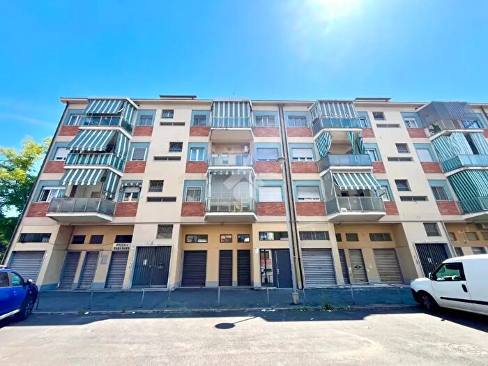 Appartamento quadrilocale in vendita in Via delle Primule, Torino