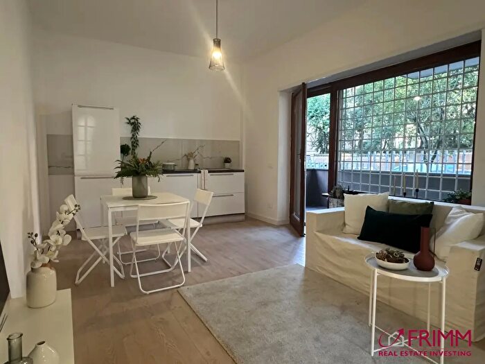 Appartamento trilocale in vendita in Roma