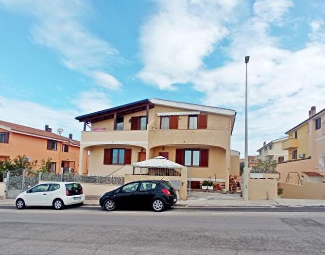 Casa con 5 locali in vendita in Via Brigata Sassari, Tissi