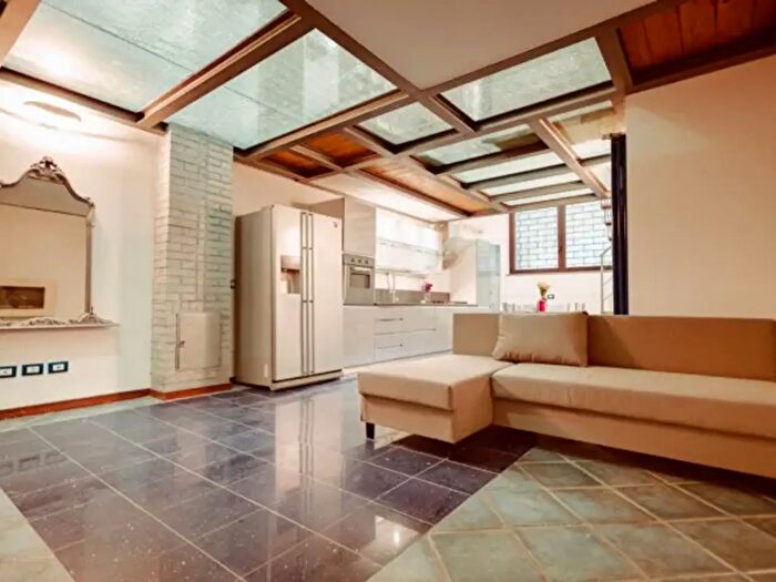 Appartamento bilocale in vendita in Via Oristano, Milano