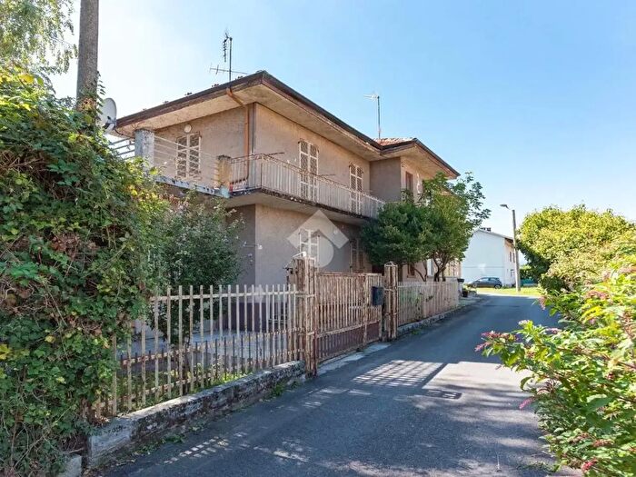 Casa quadrilocale in vendita in Via Gavazza, Cirie'