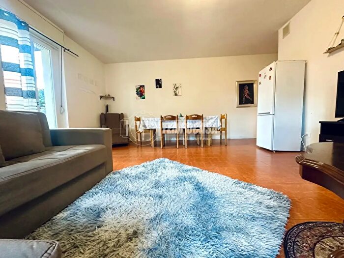 Appartamento trilocale in vendita in Desenzano Del Garda