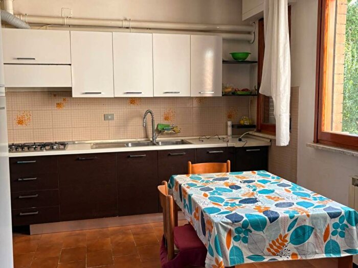 Appartamento con 6 locali in affitto in Via Gaetano Donizetti, San Sisto Lacugnano, Perugia
