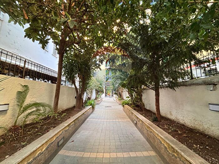 Appartamento quadrilocale in vendita in Via Massimo Stanzione, Napoli