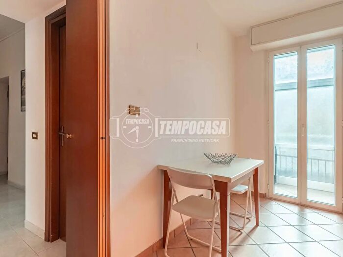 Appartamento trilocale in vendita in Milano