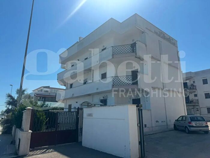 Appartamento trilocale in vendita in Lungomare Cristoforo Colombo, Bari