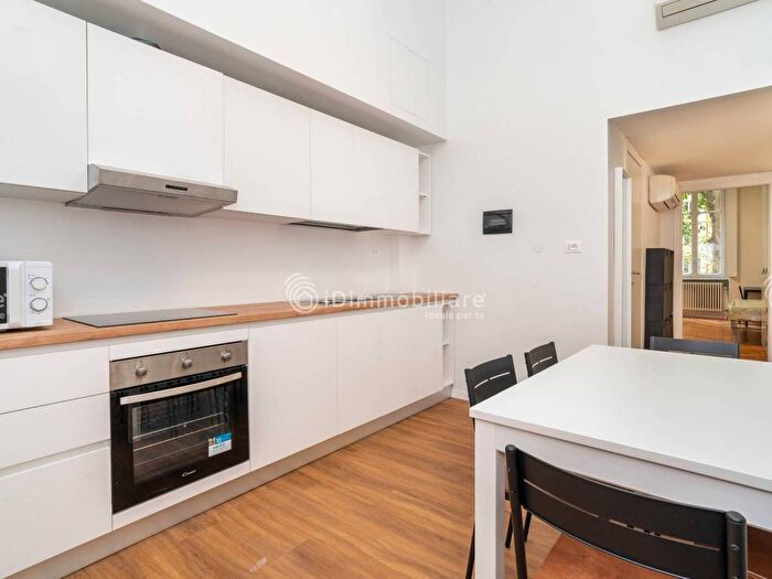 Appartamento quadrilocale in affitto in Corso Regina Margherita, Vanchiglia, Torino