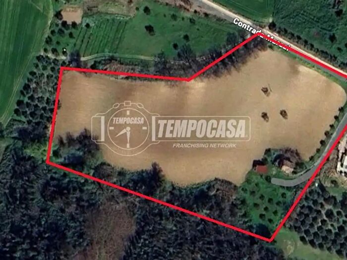 Casa quadrilocale in vendita in Contrada Marezi, Massignano