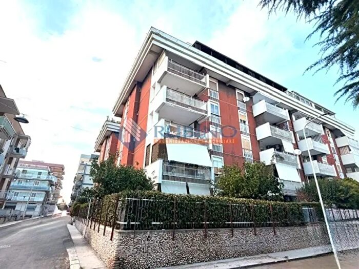 Appartamento quadrilocale in vendita in Via San Pasquale, Modugno