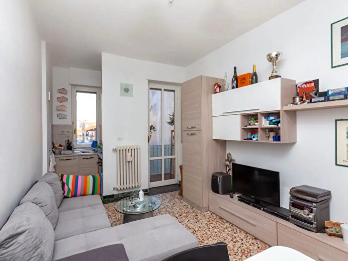 Appartamento bilocale in vendita in Via Foligno, Torino