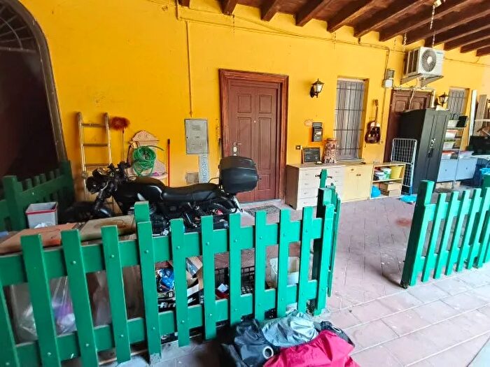 Appartamento bilocale in vendita in Via Visconti, Brignano Gera DAdda